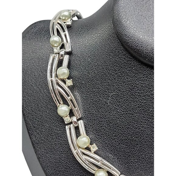 Trifari Rare Choker Necklace 16" Silver Tone Faux Gray Pearls Rhinestones - Picture 6 of 16